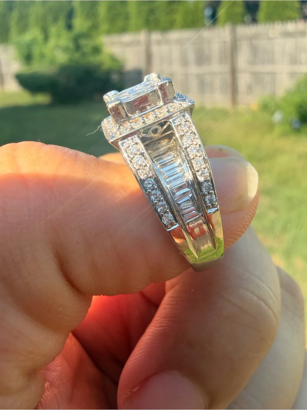 14k White Gold 2 Ctw Diamond Ring Size 5.75.